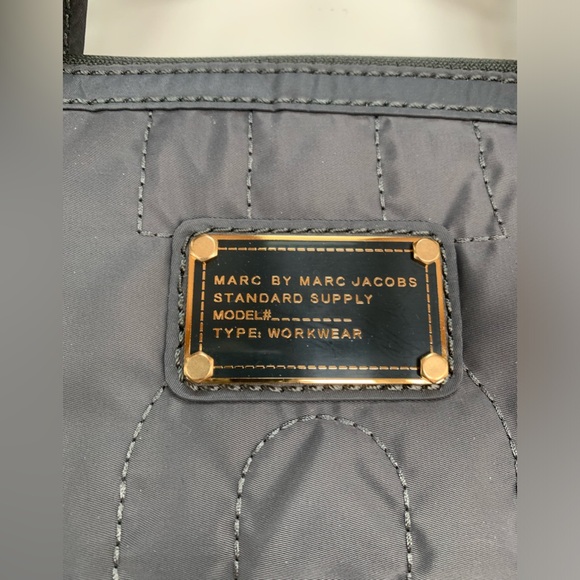 Marc by Marc Jacobs Workwear Quilted Zippered Computer Bag - Picture 4 of 11